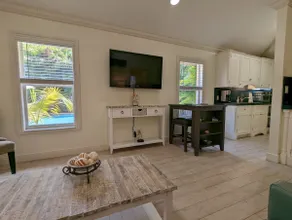 Casa de Tortuga Boca Beach Cottage - Image 2