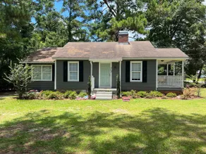 Super Cozy Cottage Close to Downtown Thomasville! - Image 5