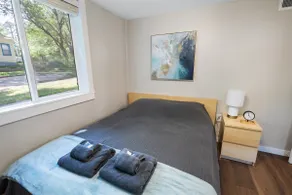 The Cordial Invite|Garden View|3 mins to Sanford - Image 3