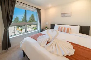 2b2b Modern Upper Unit/1 min to Discovery Park - Image 5