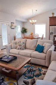 Your HOME Away from Home - In the HEART of Cali - Image 2