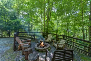 2 mins to Ski! Hot Tub+Fire Pit, Fireplace, Grill! - Image 4