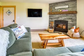 180° White Mountain Views • Family Retreat - Image 2