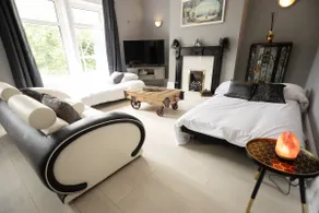 The Beach House -South Shields, spacious property - Image 5