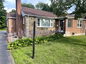 NEW: Spacious Quaint & Convenient Hideaway! - Image 2