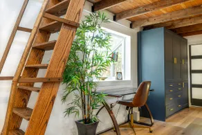 Walk to Cafes, Rustic/Charming TreeHouse! Denver - Image 4