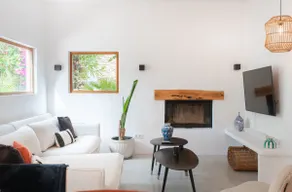 Chic Ibiza Villa nearby Olivera beach - Image 3
