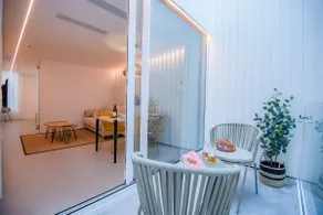 Apartment for 4 with a terrace - Image 4
