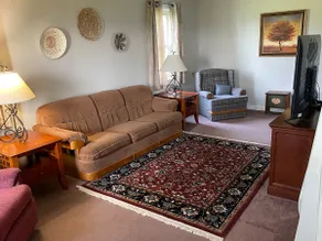 Green Pastures Farmhouse - Image 4