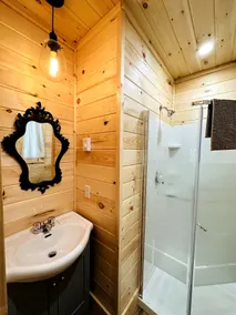 Mini Chalet #9 - Image 5