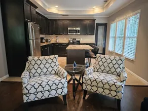Stylish Easy City Access SW ATL 3BR/2Bath/Hot Tub - Image 4