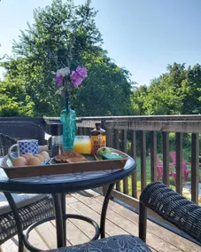 Cozy 2-bedroom HarrisonGuesthouse AC Firepit Fence - Image 2