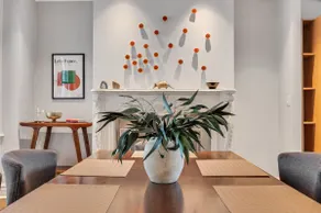 Luxury 3BR Duplex in Prime Location - Image 2