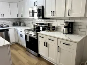 Renovated Pet-Friendly 3BR Near Six Flags & Casino - Image 2