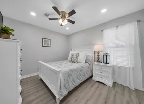 Stylish Coastal Home | 10min from Pensacola Beach! - Image 4