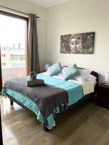 Isla Teja apartment with dock and parking - Image 3