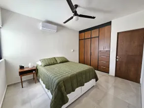 Las Hadas: City Condo with Pool - Image 5