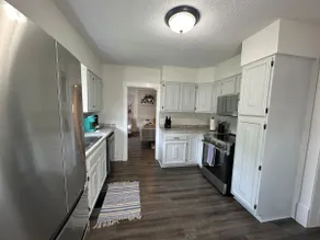Fenced Yard | PetsOK | Central Air | Sleeps 5 - Image 5