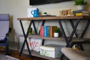 The ”Sonya Phelps” Room Historic Downtown Apt - Image 5