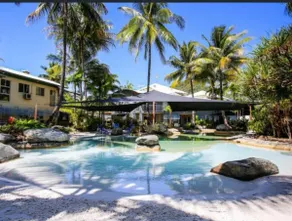 Relaxing 3BR Resort Apartment 500m to beach - Image 4