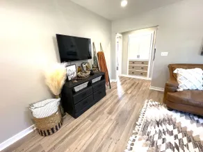 Our Cozy Farm House - Image 2