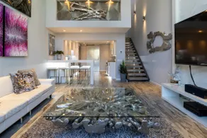 Designer Downtown Home | Sleeps 10 - Image 4