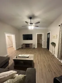 Modern Farmhouse 5 mins to Ark parking lot - Image 3