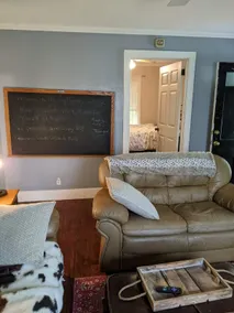 Cozy Country Cottage - Image 5