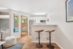 Cozy Condo - Walk to Pearl/Hikes - Image 2