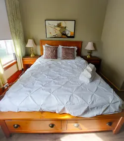 Comfy home in Truro downtown - Image 4