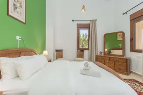 Beit Salima 3BR House with Pool and Terrace - Image 3