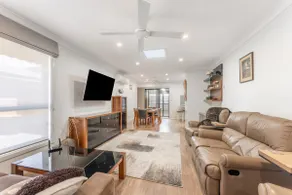 Highett Charm - Spacious modern 3 bedroom Unit - Image 3