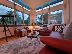 Sea View Apartment on the Beach - Image 4