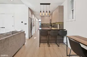 Wicker Park Walk-Up Condo - Image 2