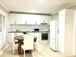 Guest house in Harrington Park - Image 4