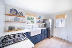 Large Family-Friendly Cottage - Image 5