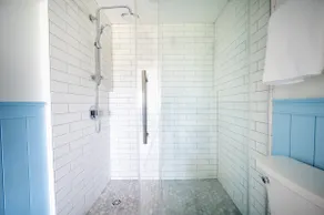 Large Family-Friendly Cottage - Image 3