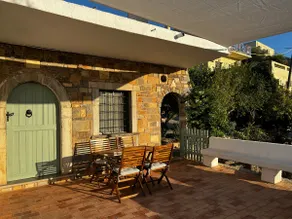 Grand Villa with Yard - Image 5