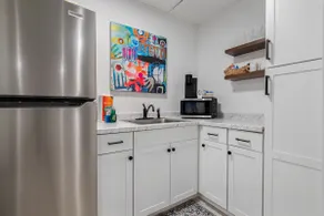Private guest suite, sleep & bike, updated! - Image 4