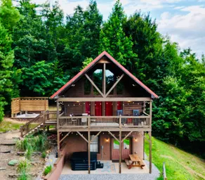 The Great Indoors Mountain Retreat w/ Hot Tub - Image 2