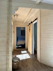 Driftwood Dreams Garden Cabin - Image 4