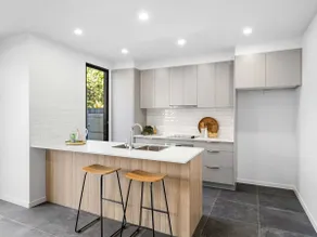 Ingleston Houses - Image 3