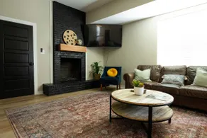 Henry's Haven - Image 4