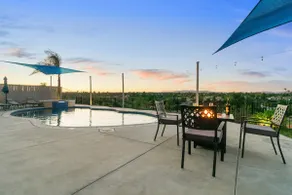 Sunset Crest - Home with stunning views, Pool, BBQ - Image 5