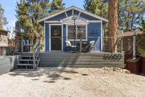 Valleyview Farmhouse - EV Charging, Spa and Pets - Image 2