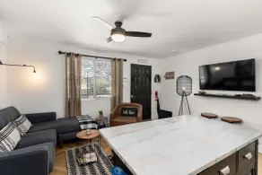 Valleyview Farmhouse - EV Charging, Spa and Pets - Image 5