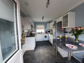 PREMIER - Kenilworth House - Image 3