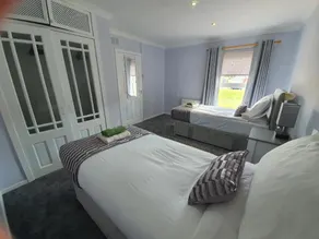 PREMIER - Kenilworth House - Image 5