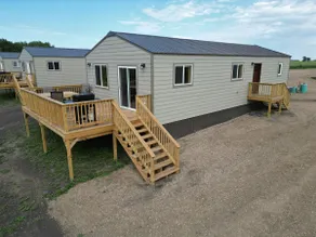 6 Mile Lodge - Image 3