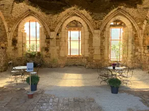 Trizay Abbey - Charming cottage for 10 people - Image 2